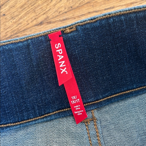 SPANX Dark Blue Jeans Size 1X - Picture 5 of 10